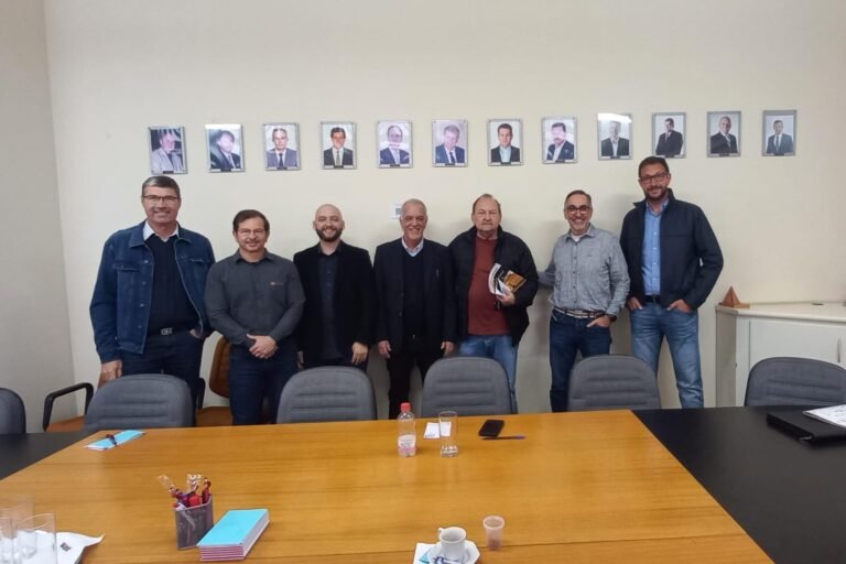Sindicercon-SP participa de reunião estratégica da Anicer para fortalecimento da Casa Cerâmica